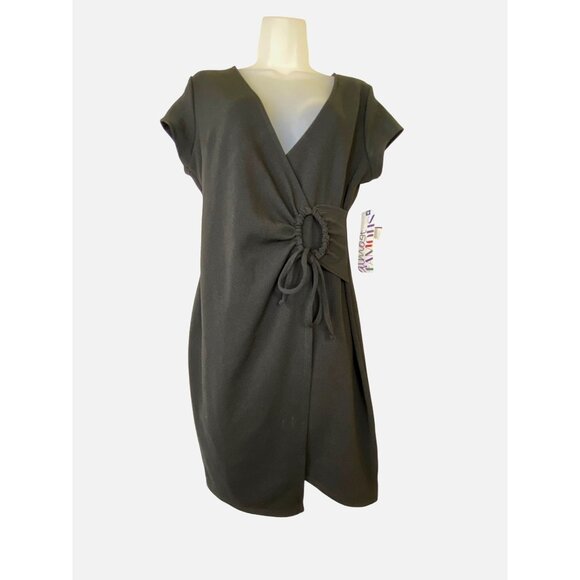Black Wrap Style Dress With Ruched Side Detail‎ By Almost Famous Size L - Picture 1 of 7